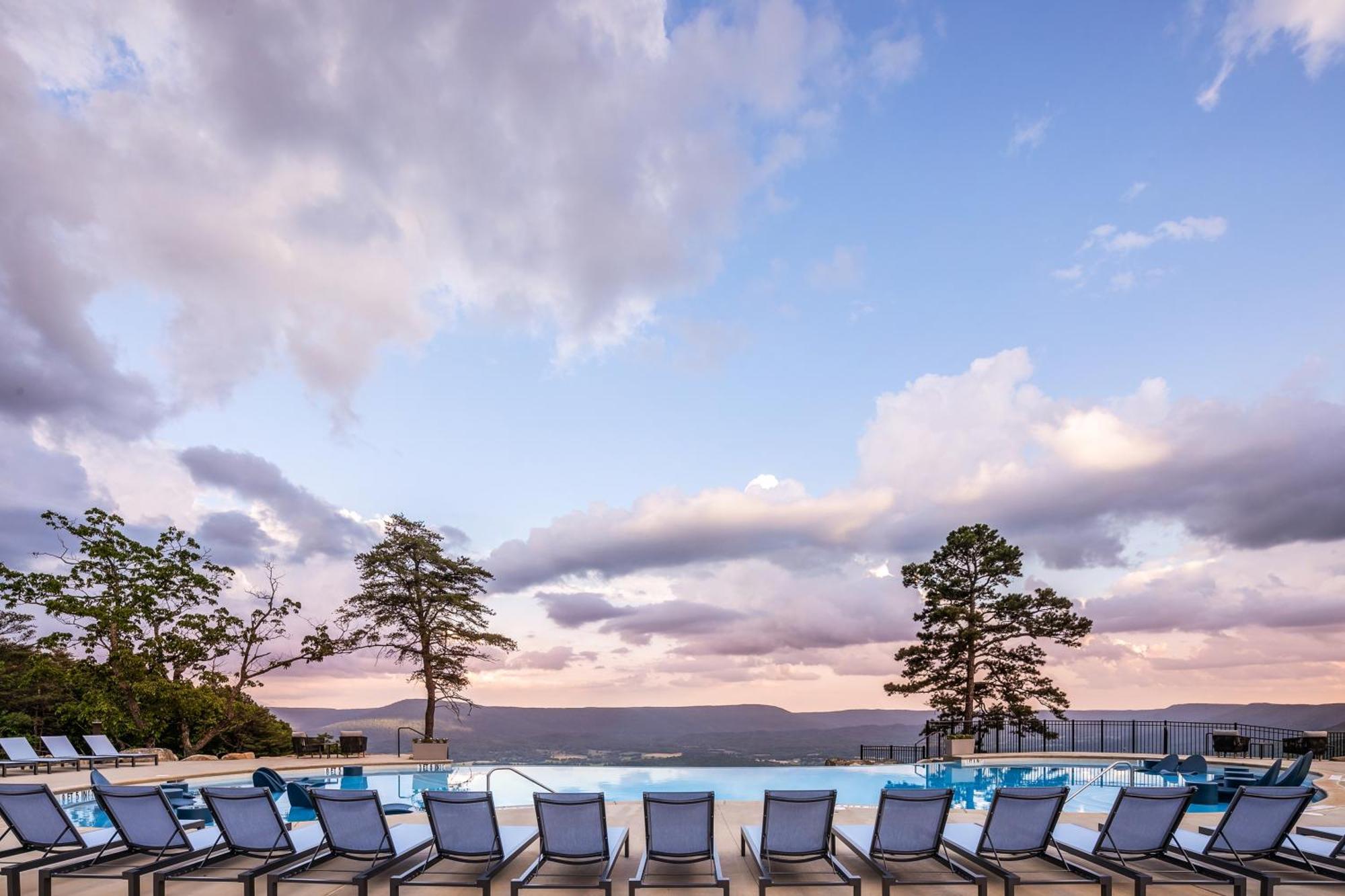 Cloudland At Mclemore Resort Lookout Mountain, Curio By Hilton Rising Fawn Exterior photo